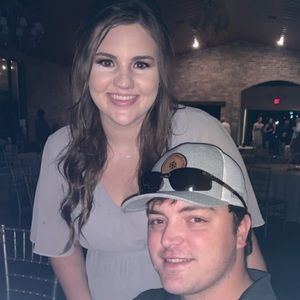 Meet your Posher, Claire